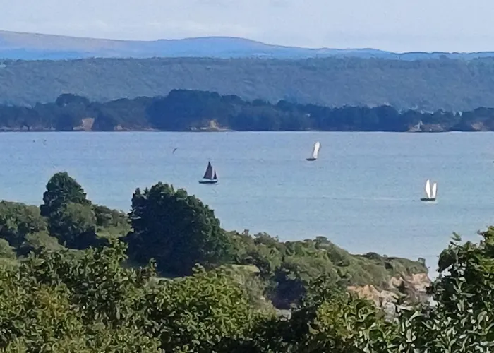 La Maison Bleue, Entre Terre Et Mer